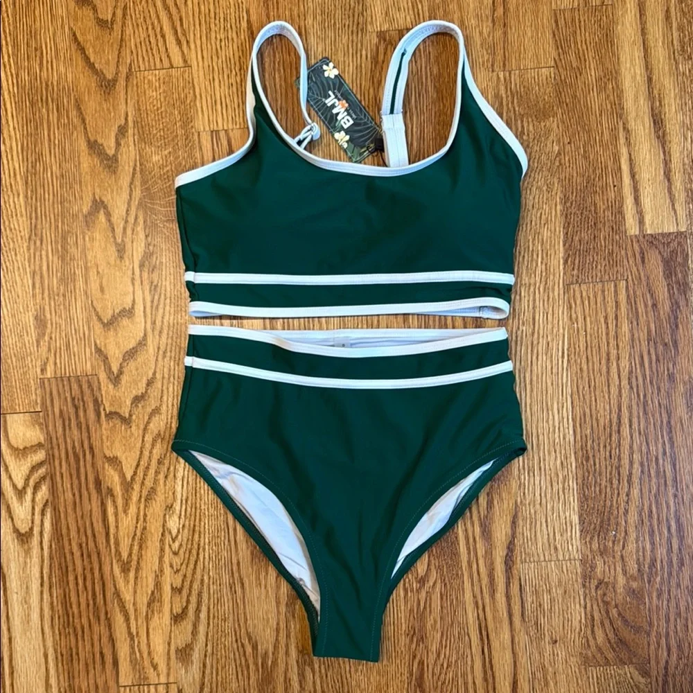 Green and white two-piece bikini - Picture 2 of 3